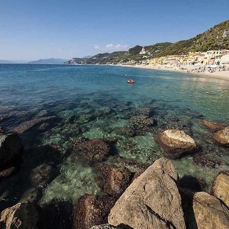 Cipriani 5 Rivieraholiday Pietra Ligure Exteriör bild