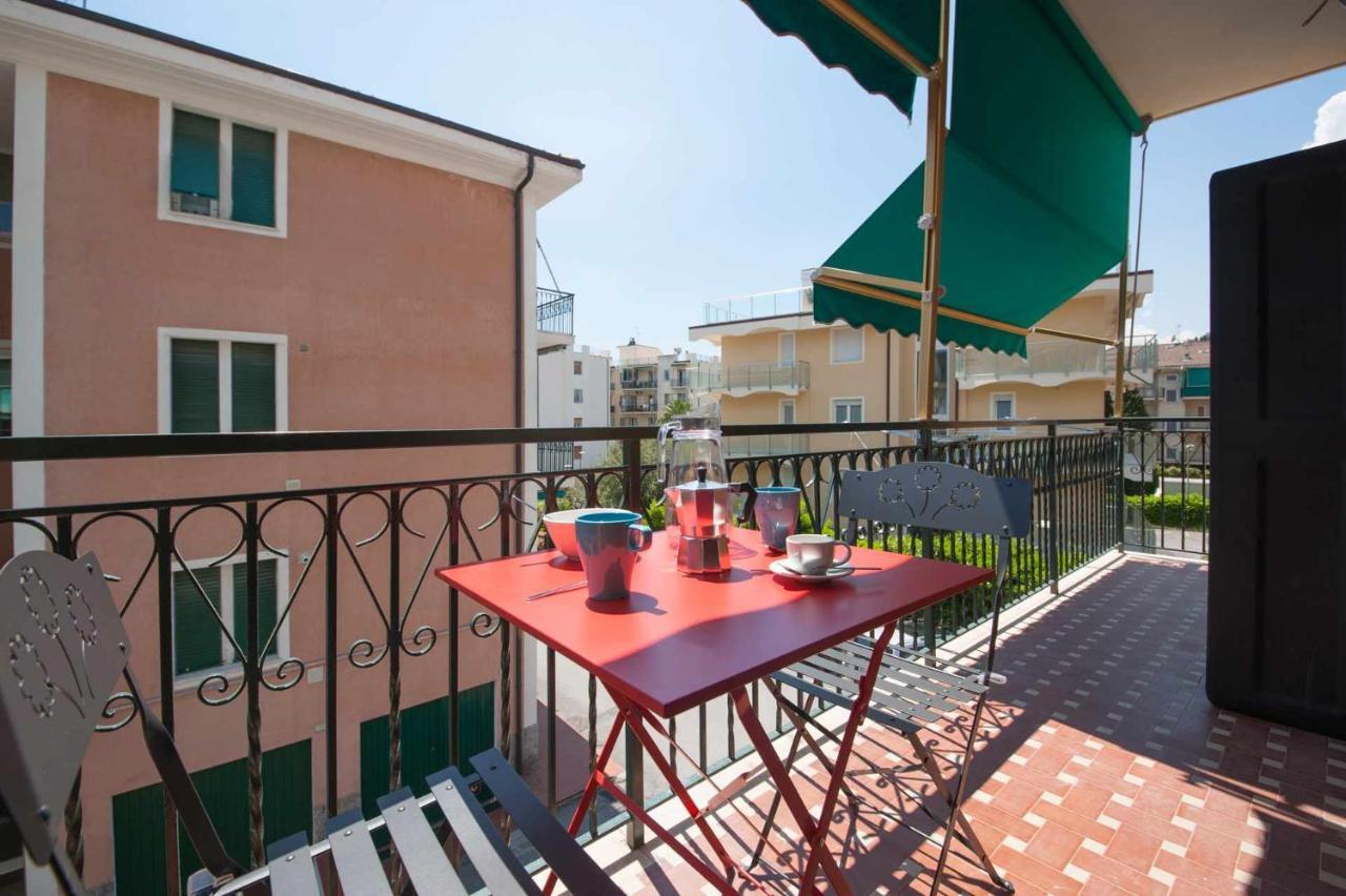 Cipriani 5 Rivieraholiday Pietra Ligure Exteriör bild