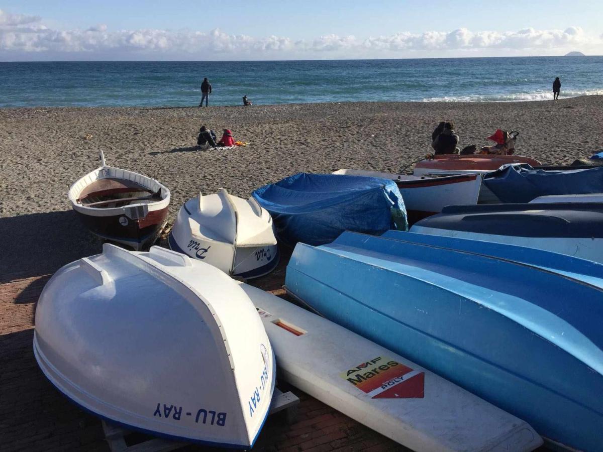 Cipriani 5 Rivieraholiday Pietra Ligure Exteriör bild
